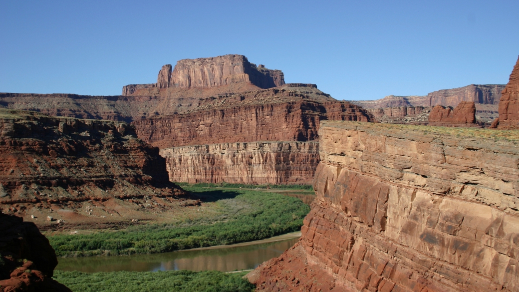 Vue sur le Colorado depuis la Potash Roah, près de Moab, Utah.