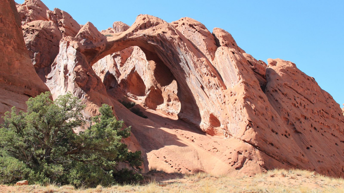 Saddle Arch – Grand Staircase-Escalante National Monument – Utah