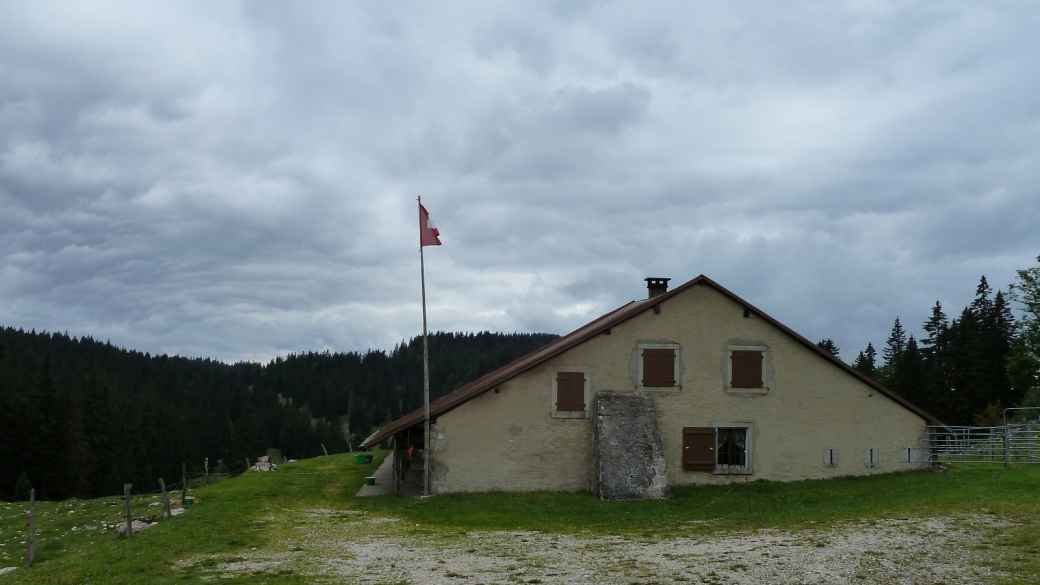 Le chalet d'alpage du Croue, sur les hauteurs d'Arzier-Le Muids, Vaud.