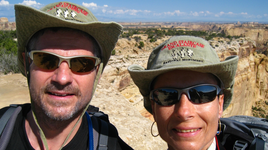 Stefano et Marie-Catherine à The Blocks. San Rafael Swell, Utah.