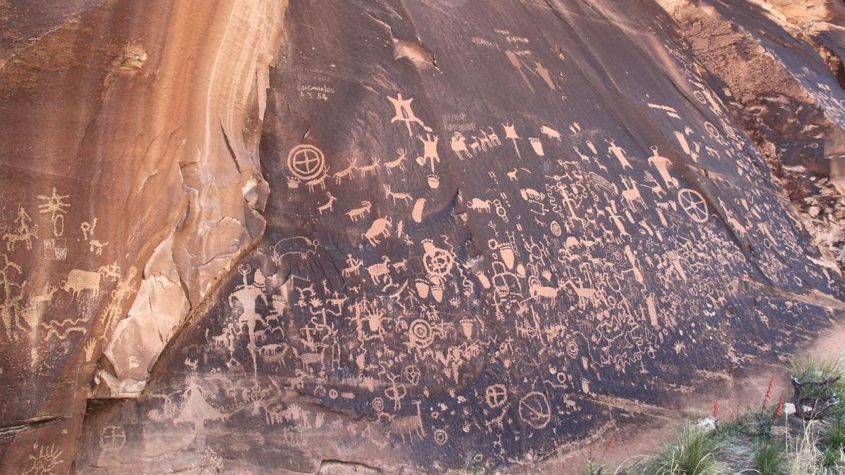 Newspaper Rock – Utah