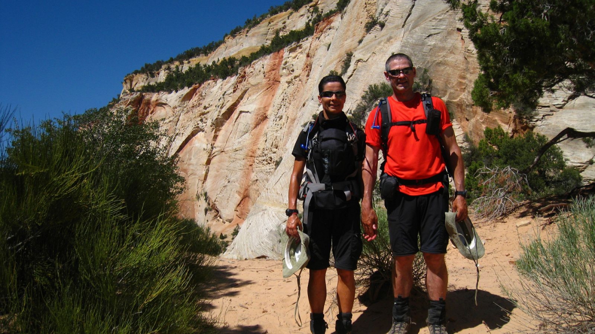Checkerboard Mesa Arch Trail – Zion National Park – Utah