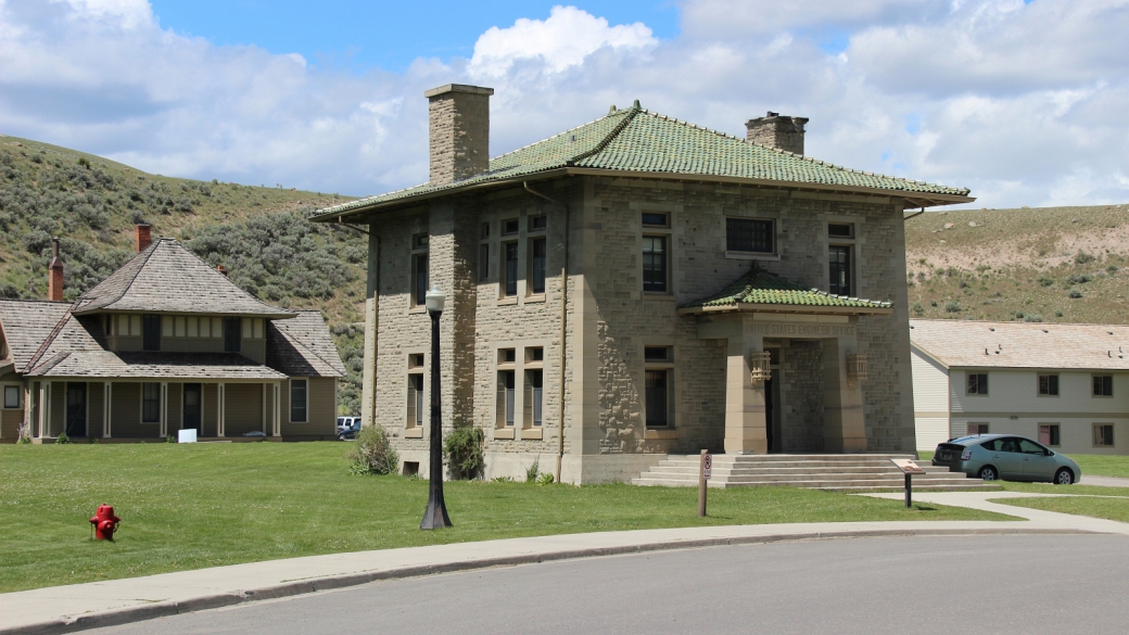 Le "United States Engineer Office" de Fort Yellowstone, Mammoth Hot Springs. Yellowstone National Park, Wyoming.