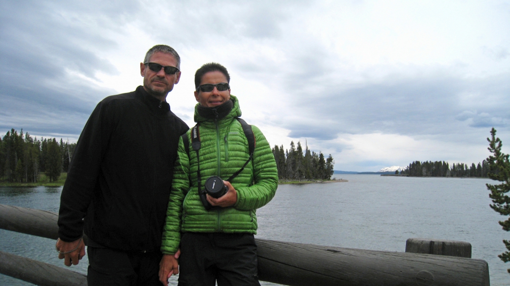 Stefano et Marie-Catherine sur le Fishing Bridge, à Yellowstone National Park.