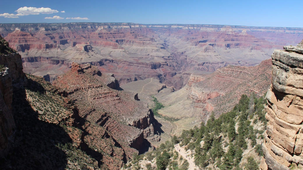 Vue depuis le South Rim du Grand Canyon, du sentier qui mène à Plateau Point.