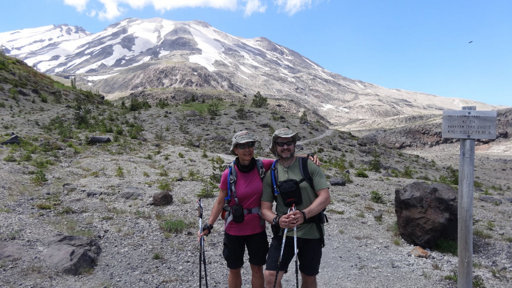 Stefano et Marie-Catherine vers Ape Canyon, aux pieds du Mont Saint Helens, dans l'État de Washington.