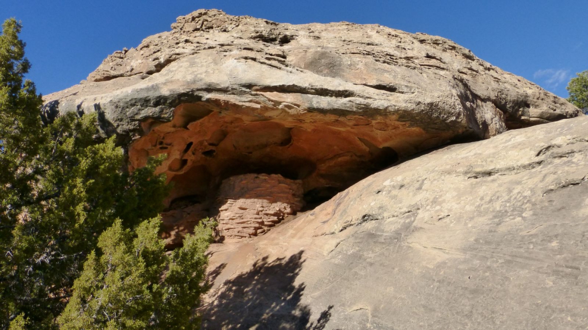 Roadside ruins – Needles – Canyonlands National Park – Utah