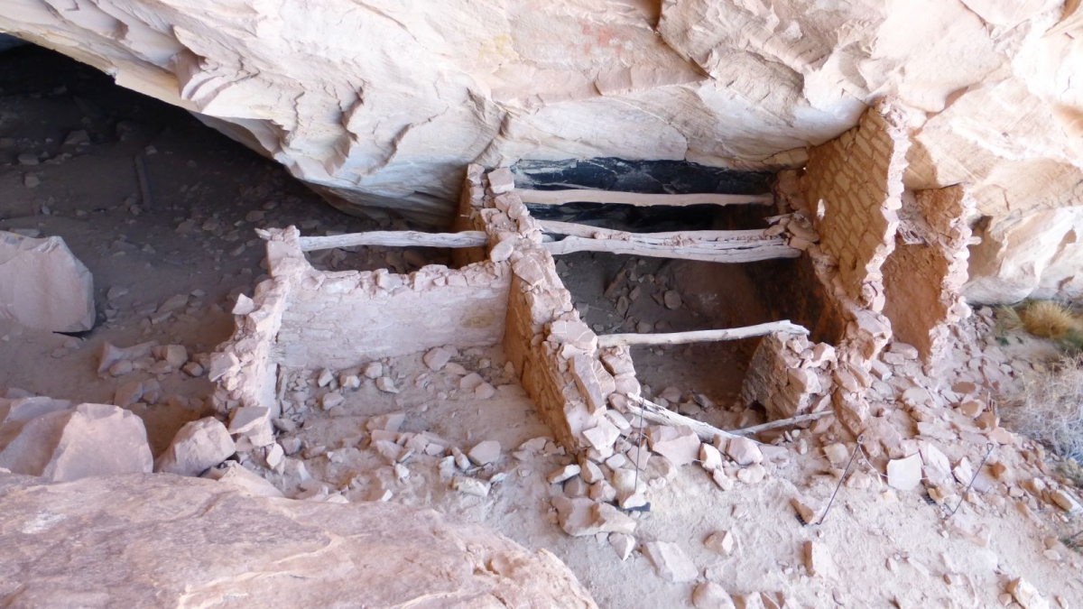 Ballroom Cave Ruins – Cedar Mesa – Utah