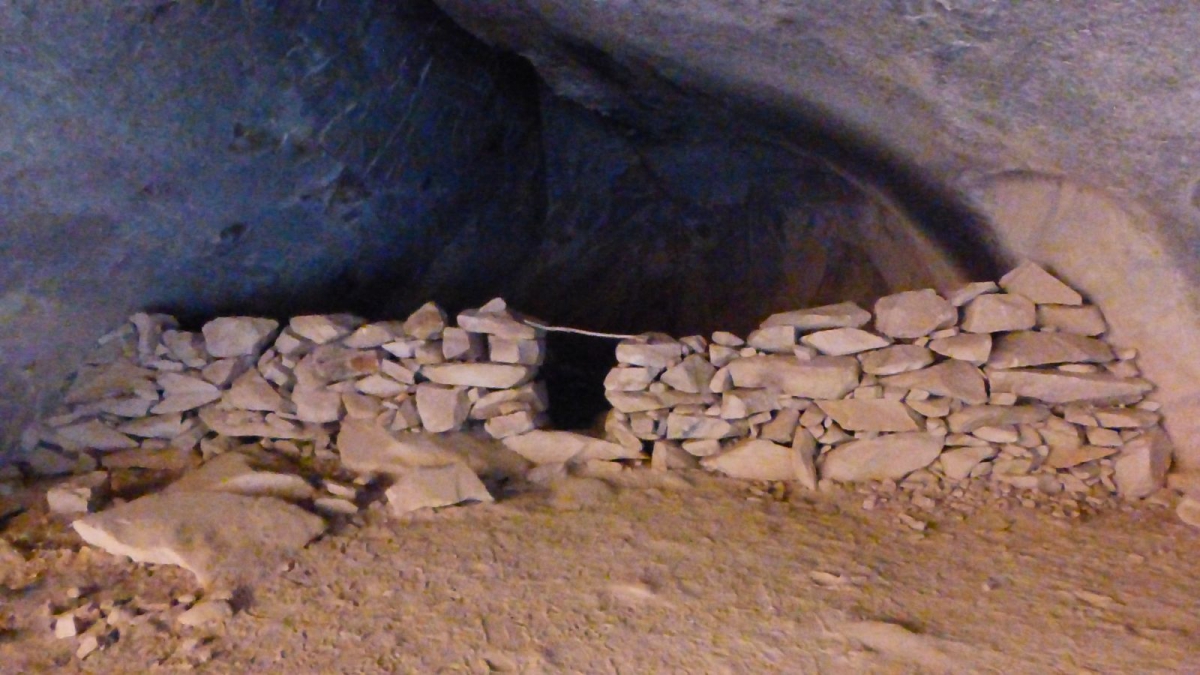Ballroom Cave Ruins – Cedar Mesa – Utah