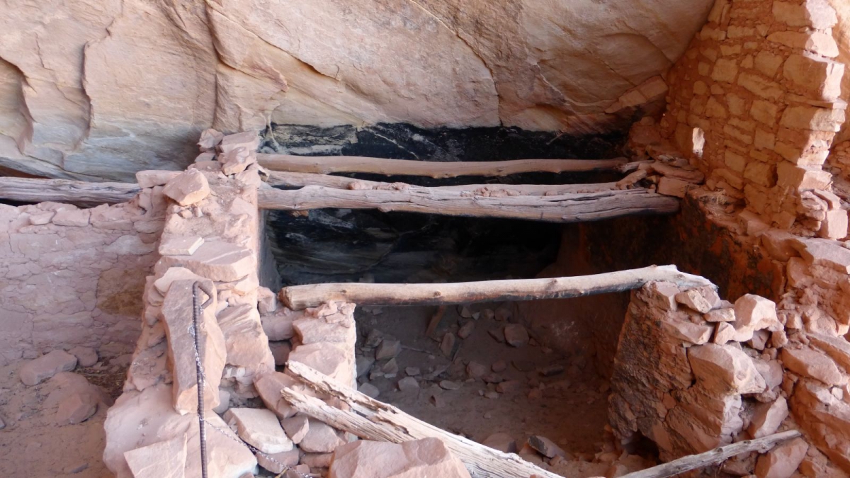 Ballroom Cave Ruins – Cedar Mesa – Utah