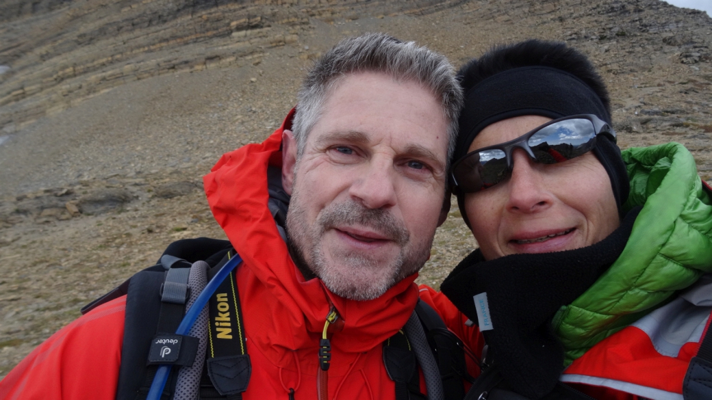 Stefano et Marie-Catherine frigorifiés à Siyeh Pass, un col à Glacier National Park.