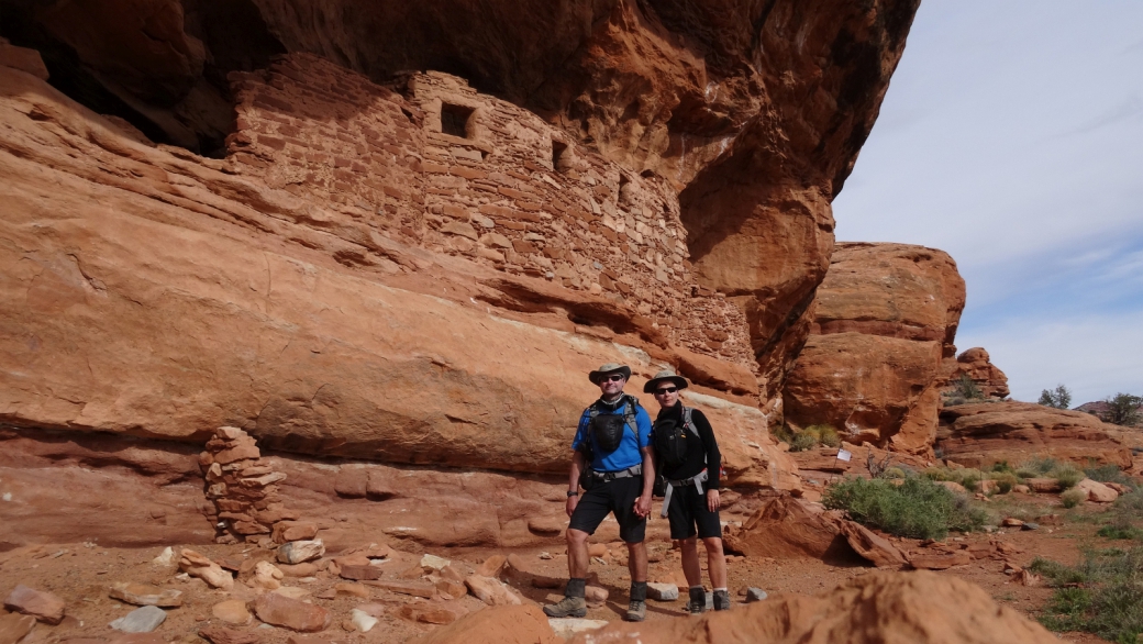 Stefano et Marie-Catherine Lower Fish Creek, près de Blanding, Utah.