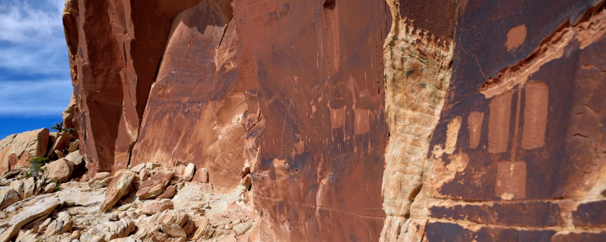 Procession Panel, sur le Comb Ridge, dans l'Utah.