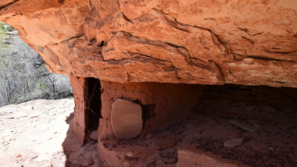 Petit grenier dans Polly's Canyon, du côté du Grand Gulch, dans l'Utah.