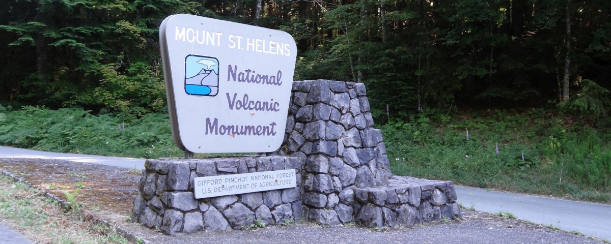 Mount St-Helens National Volcanic Monument