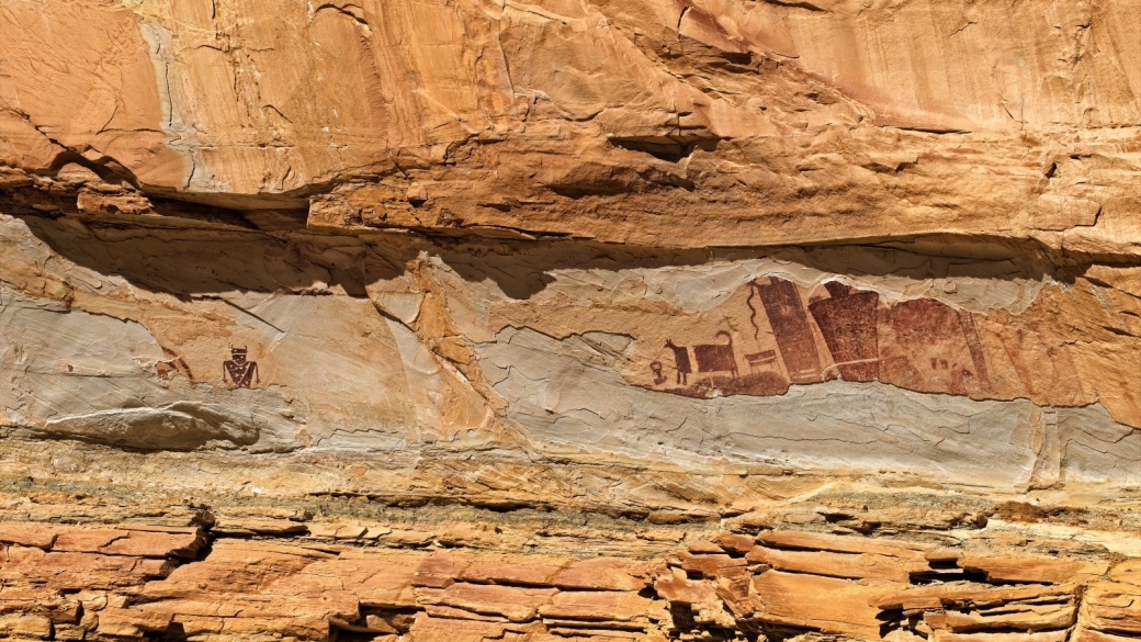 Vue d'ensemble du Temple Mountain Pictograph Panel. Près de Green River, dans l'Utah.