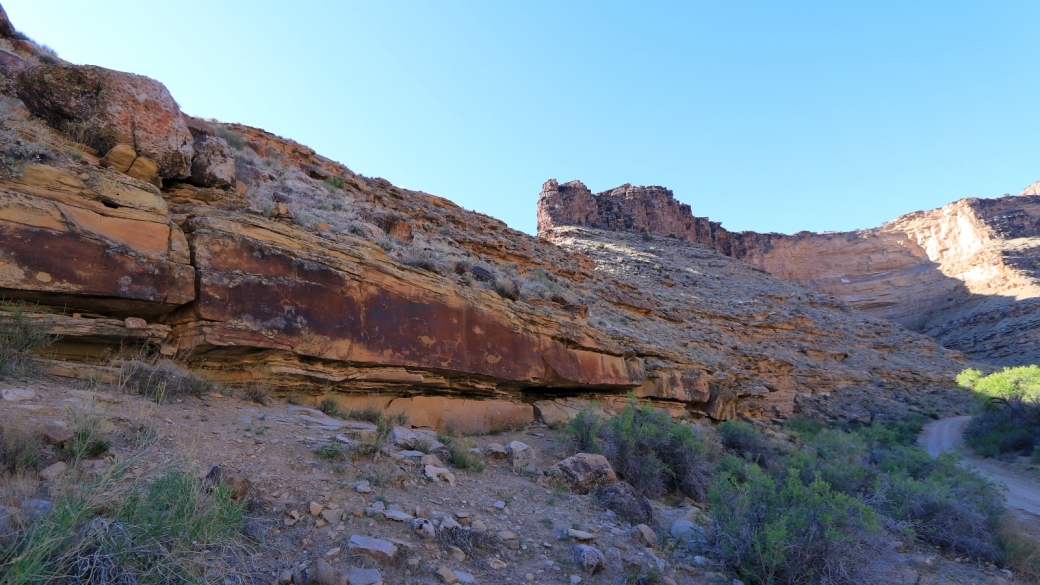 Vue d'ensemble du Nefertiti Panel, le long de la Hasting Road. Près de Green River, dans l'Utah.