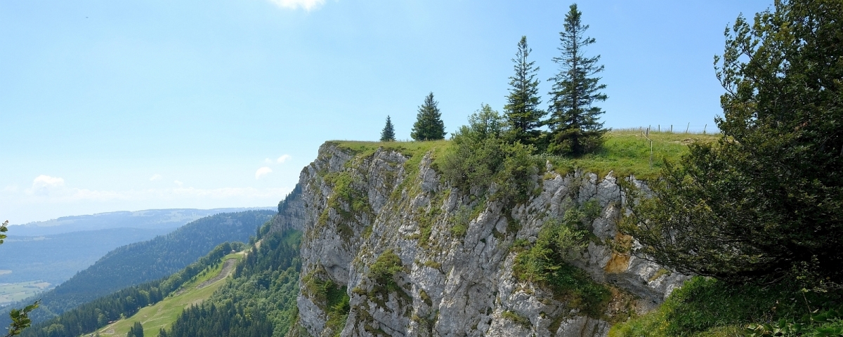 Vue sur le Mont d'Or, dans le canton de Vaud.