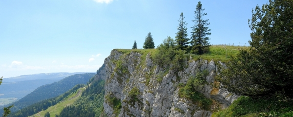 Vue sur le Mont d'Or, dans le canton de Vaud.