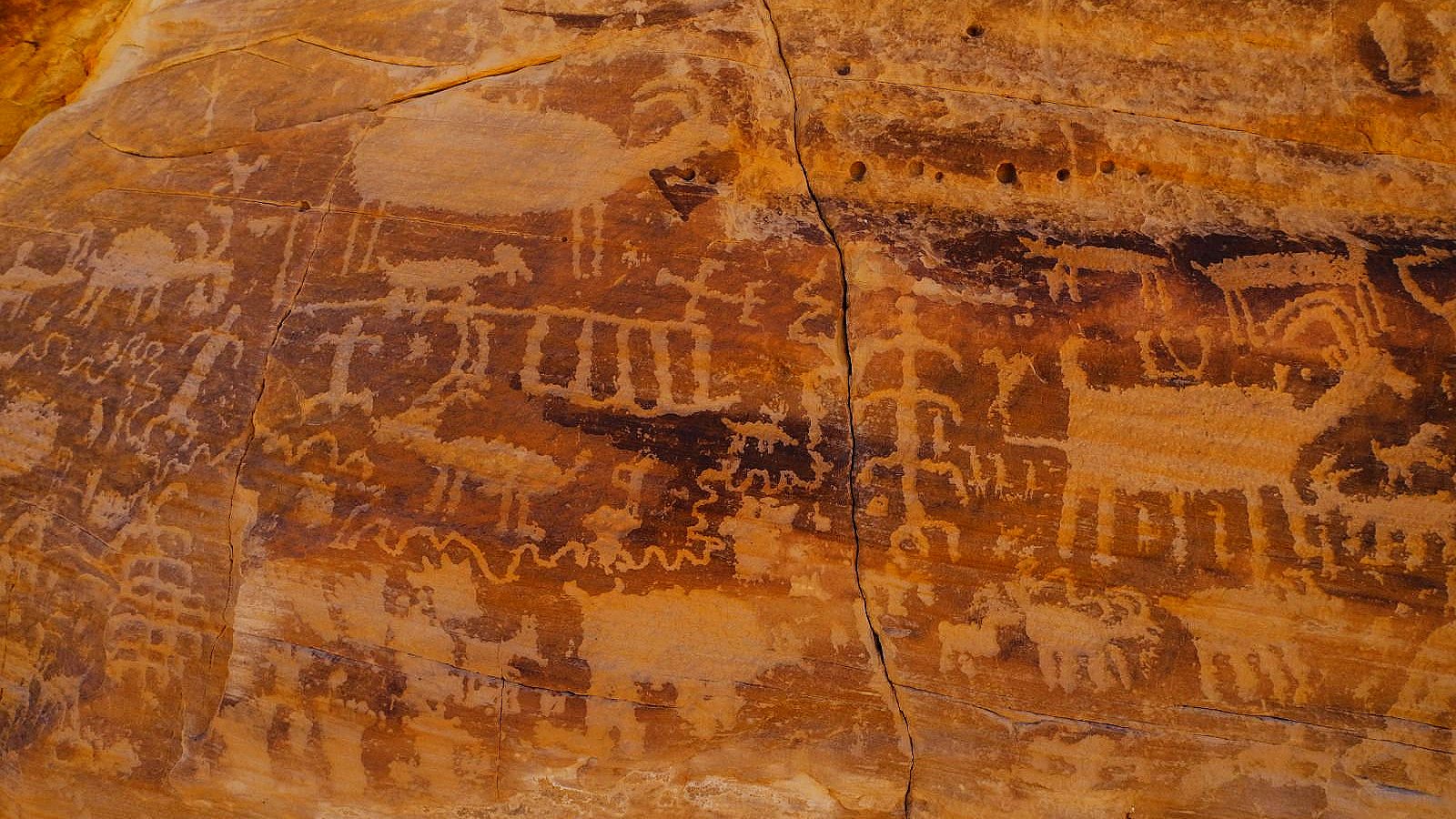 Kohta Circus Petroglyphs – Gold Butte National Monument – Nevada