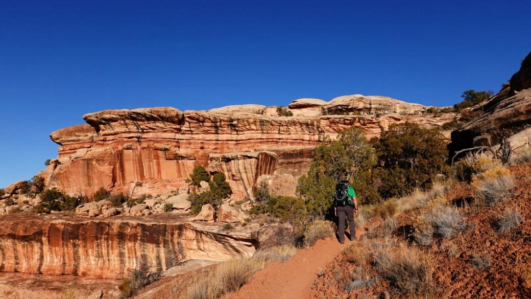 Stefano sur le Government Trail, en sortant du Grand Gulch.