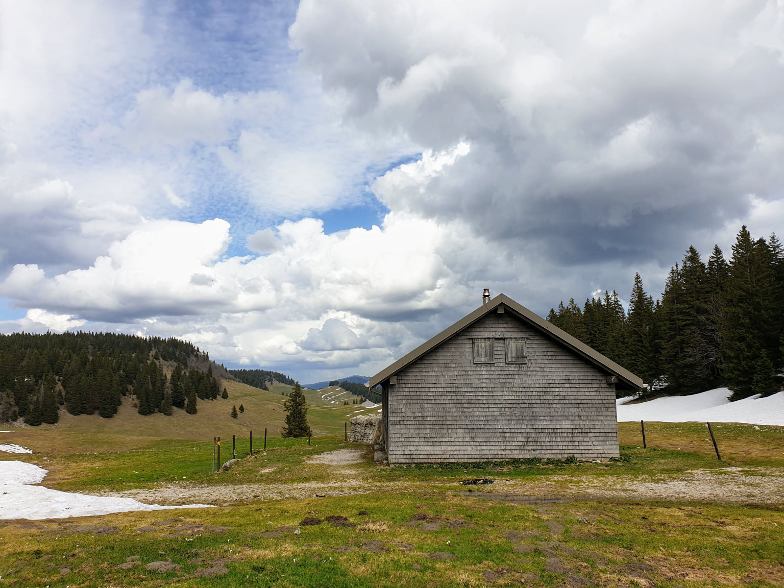 Cabane des Électriciens – Arzier-Le Muids – Vaud – Suisse