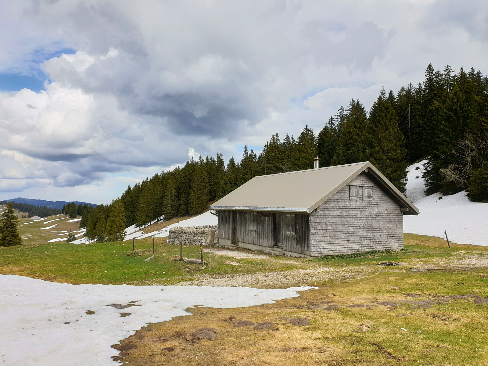 Cabane des Électriciens – Arzier-Le Muids – Vaud – Suisse