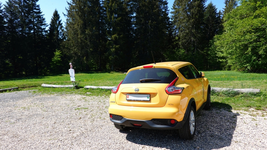 Parking du Creux des Abériaux - Arzier-Le Muids - Vaud - Suisse