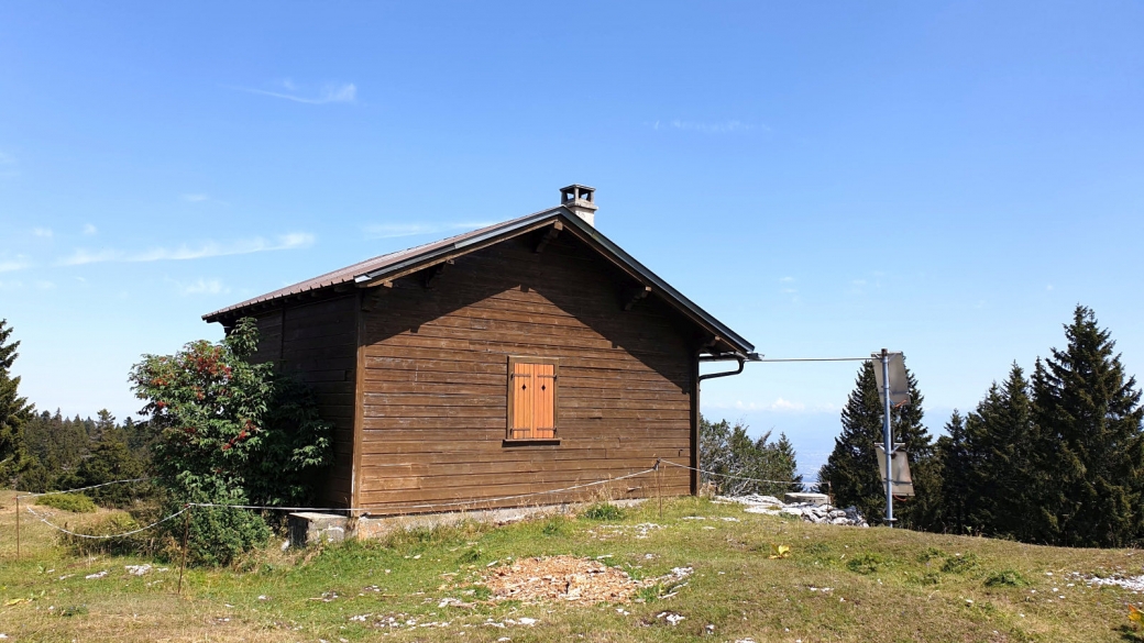 Le chalet de M'sieur Claude, un petit chalet privé situé au Pré de Ballens.